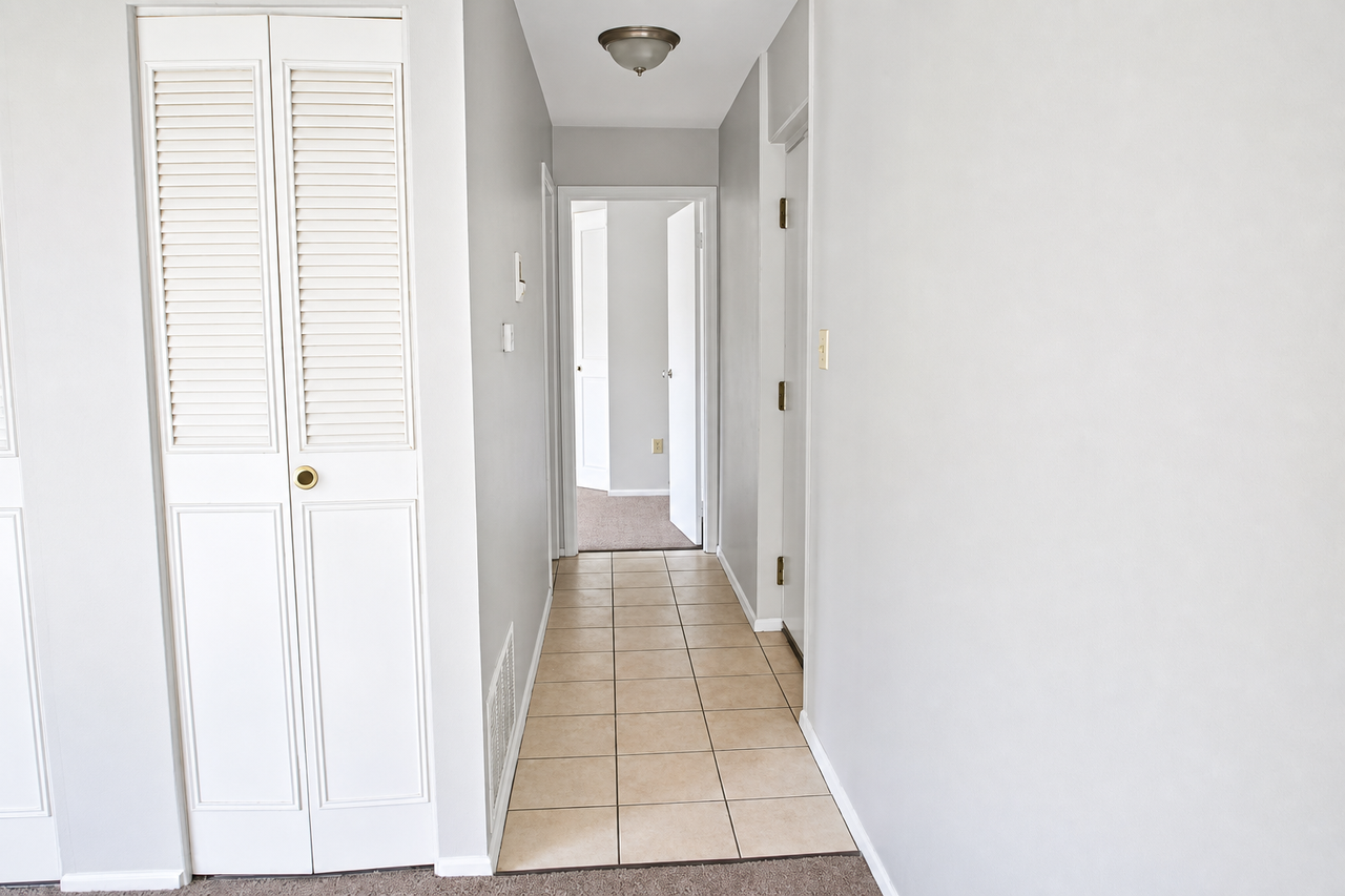 295 MOON CLINTON ROADAPT 5 #5 - Photo 6 of 9