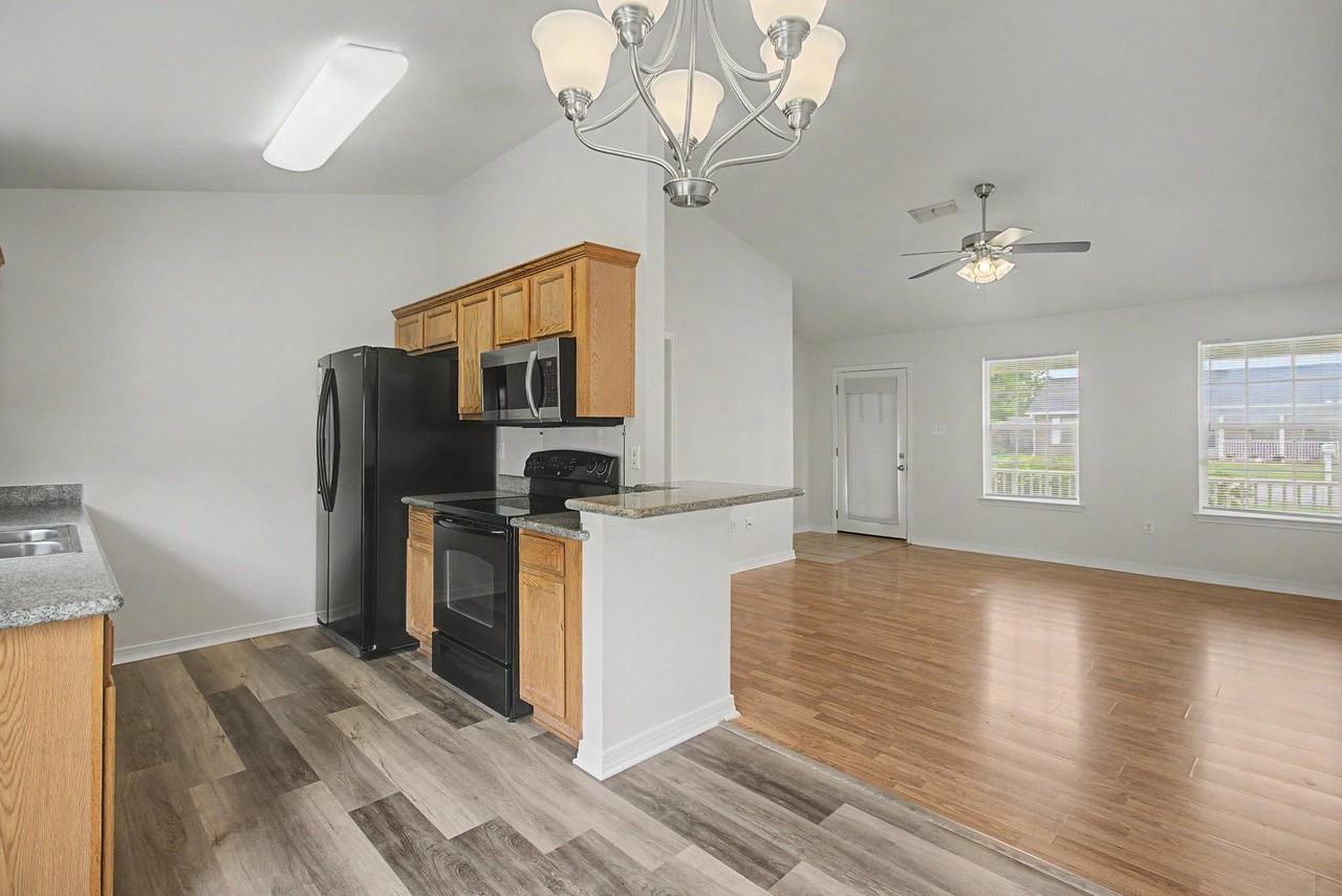 11312 Jessica Dr #1 - Photo 4 of 13