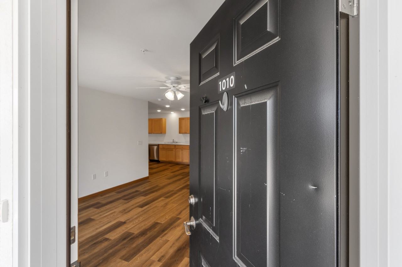 1522 Greenfield St #1010 - Photo 4 of 17