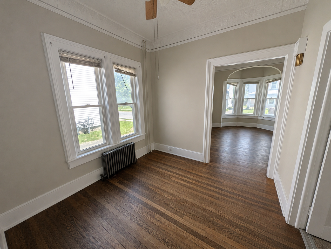 31 Central Ave - Photo 3 of 36