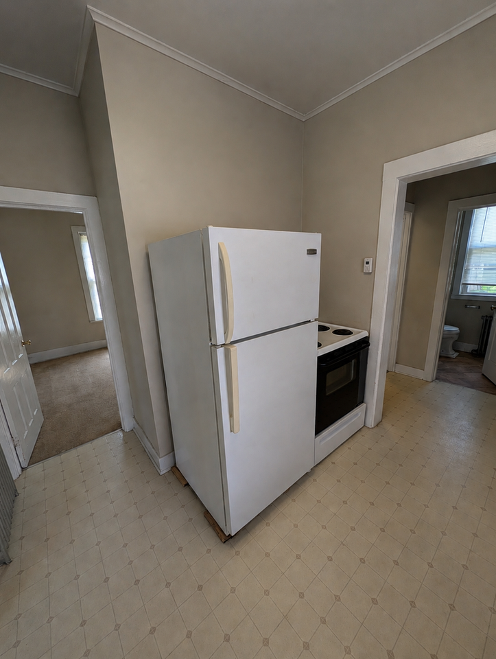 31 Central Ave - Photo 5 of 36