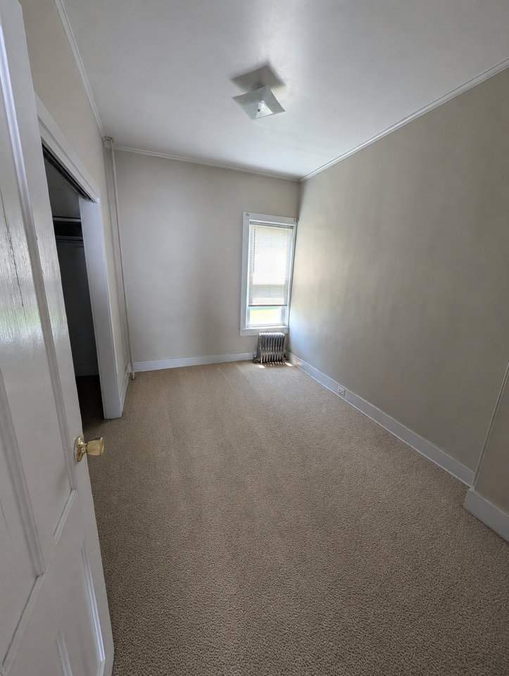 31 Central Ave - Photo 7 of 36