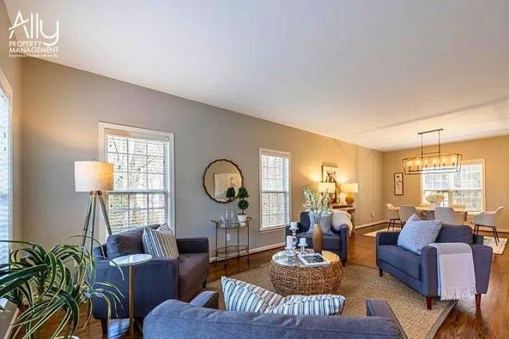 170 W Rosewood Dr #1 - Photo 5 of 50