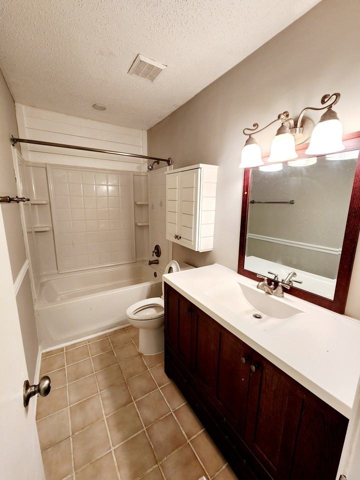 14012 Hurstland Dr Sw #1 - Photo 6 of 9
