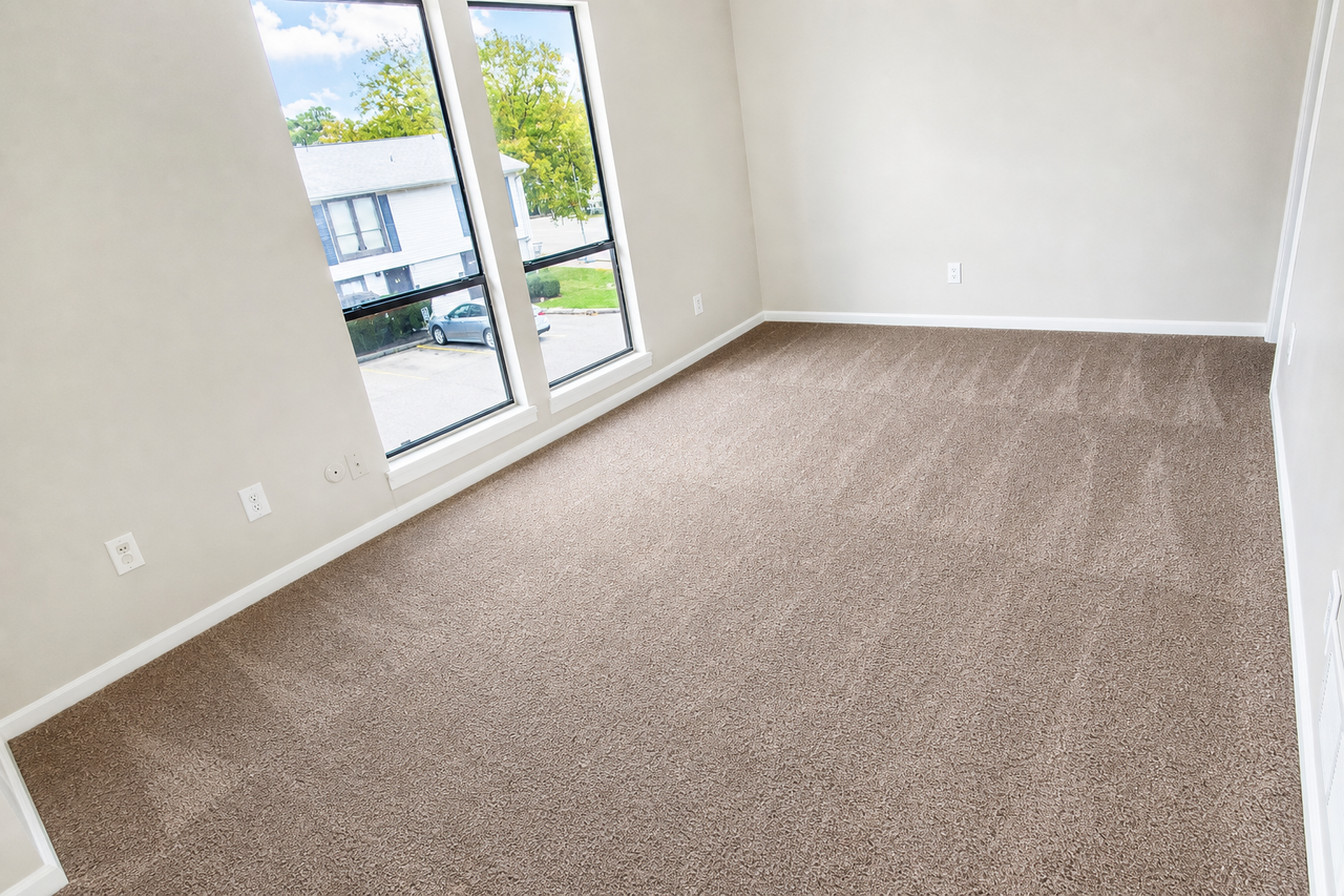 140 WEST WALNUT STREETAPT 903 #903 - Photo 6 of 15