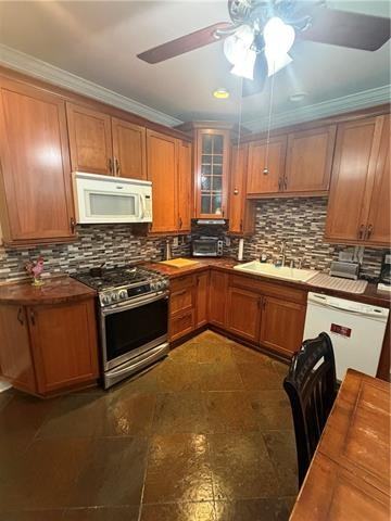 804 Pontalba St #1 - Photo 2 of 17