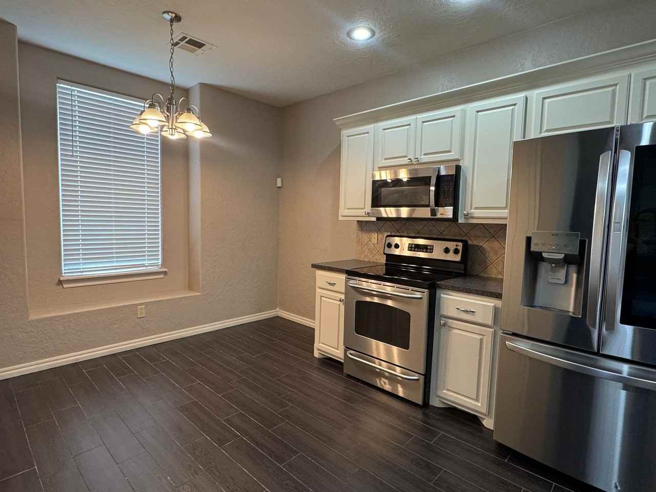 4413 Nw Wolfcreek Blvd - Photo 6 of 16