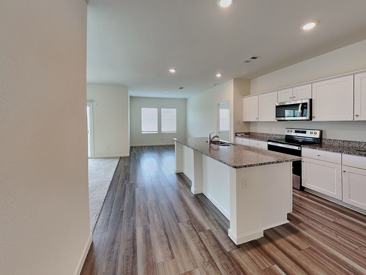 1612 Escondido Dr - Photo 3 of 20