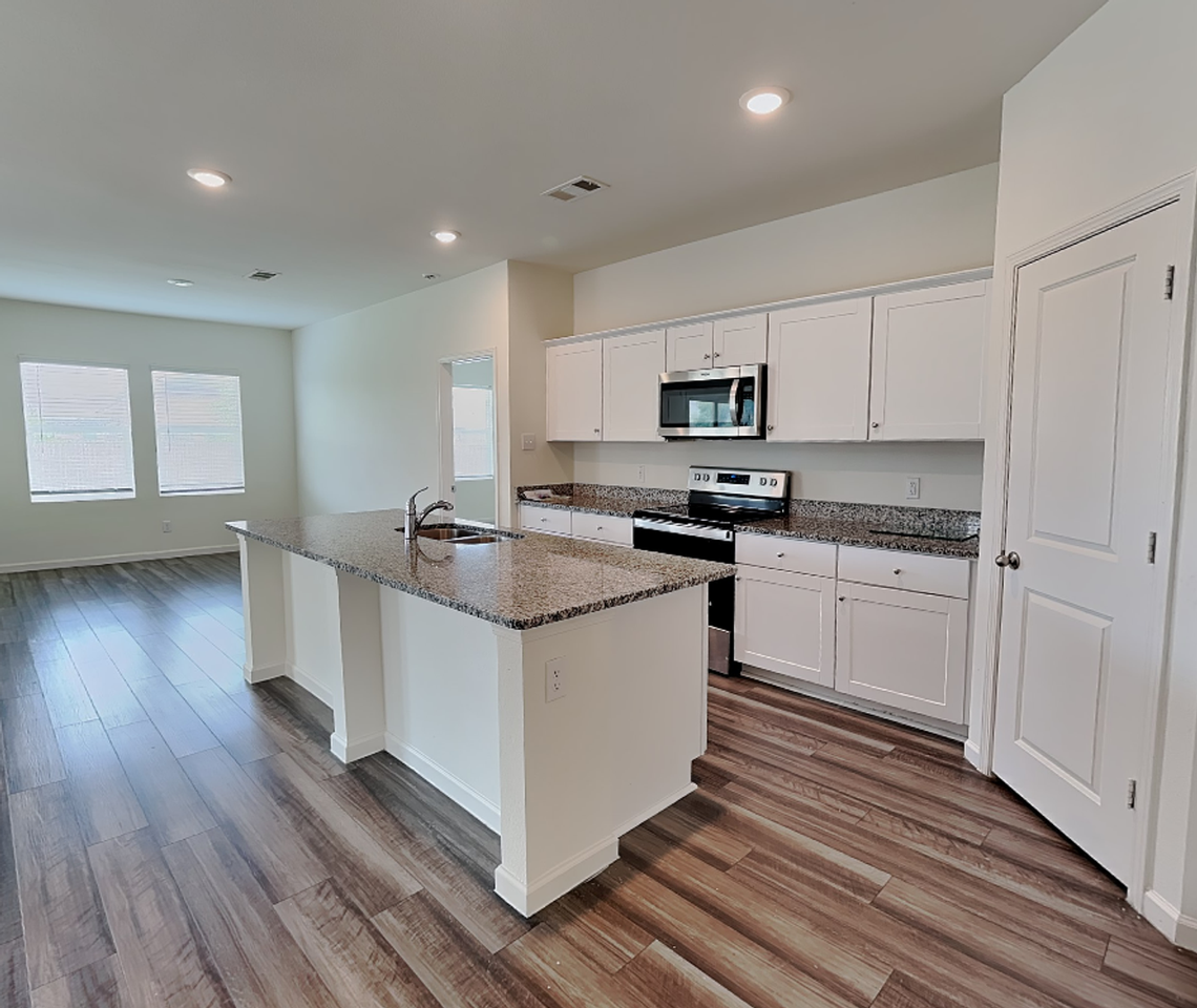 1612 Escondido Dr - Photo 4 of 20
