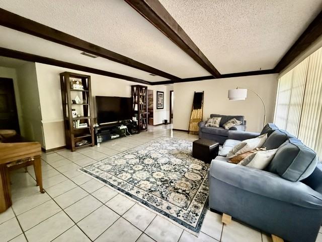 1114 S Pearl St #1 - Photo 3 of 14