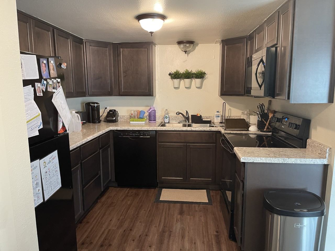 665 E Malibu Dr #1 - Photo 3 of 12
