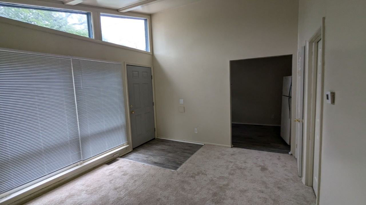 1014 Hazard Ave #3 - Photo 2 of 13
