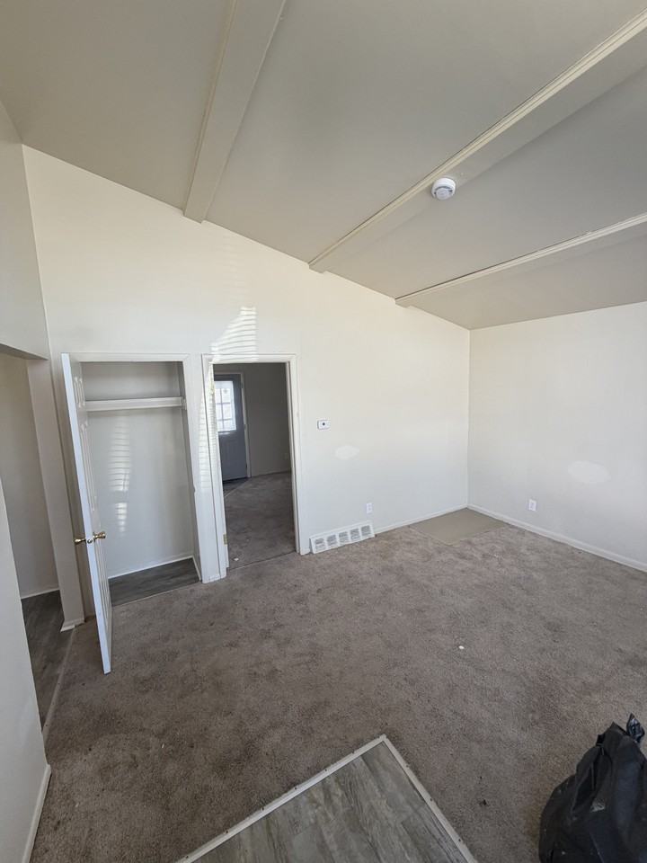 1014 Hazard Ave #3 - Photo 3 of 13