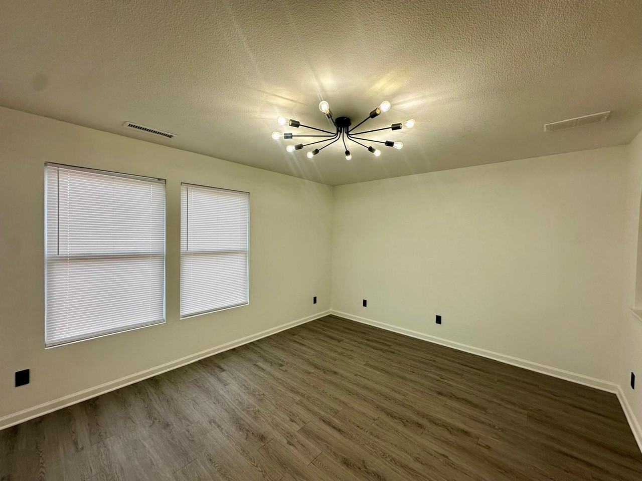 340 Zander Woods Ct #1 - Photo 3 of 19