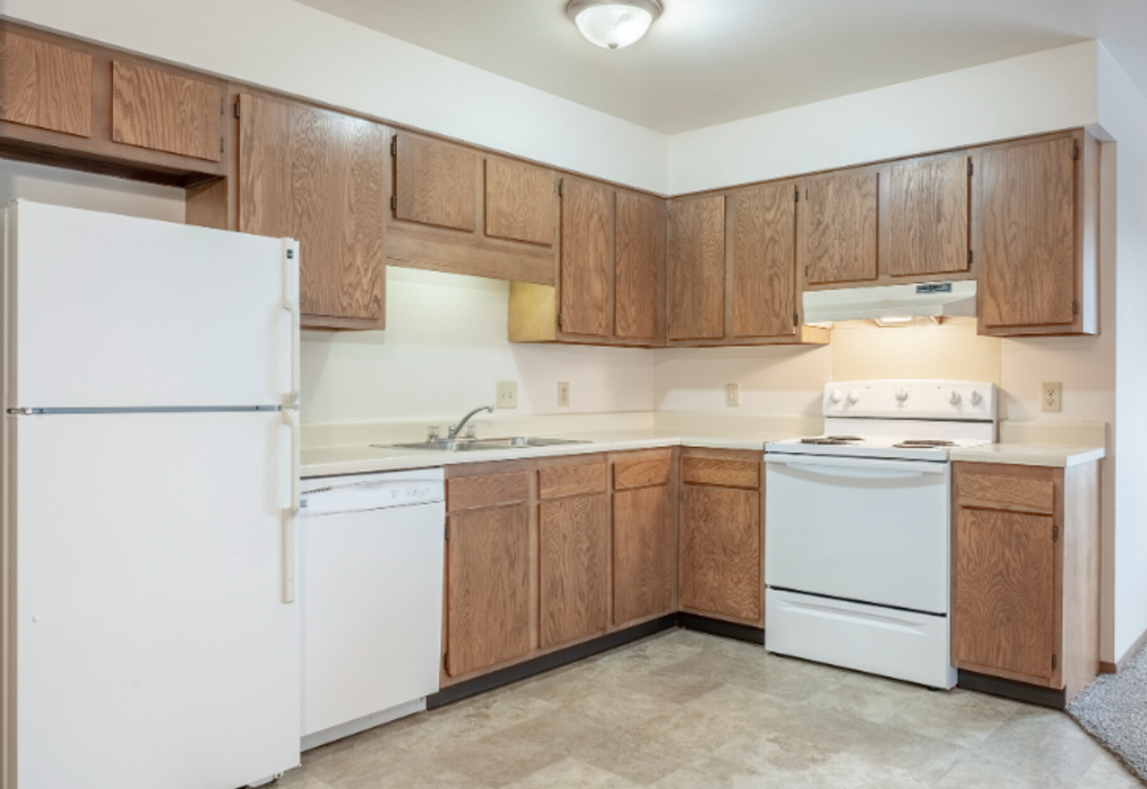 504 E 21st Street - Photo 5 of 50