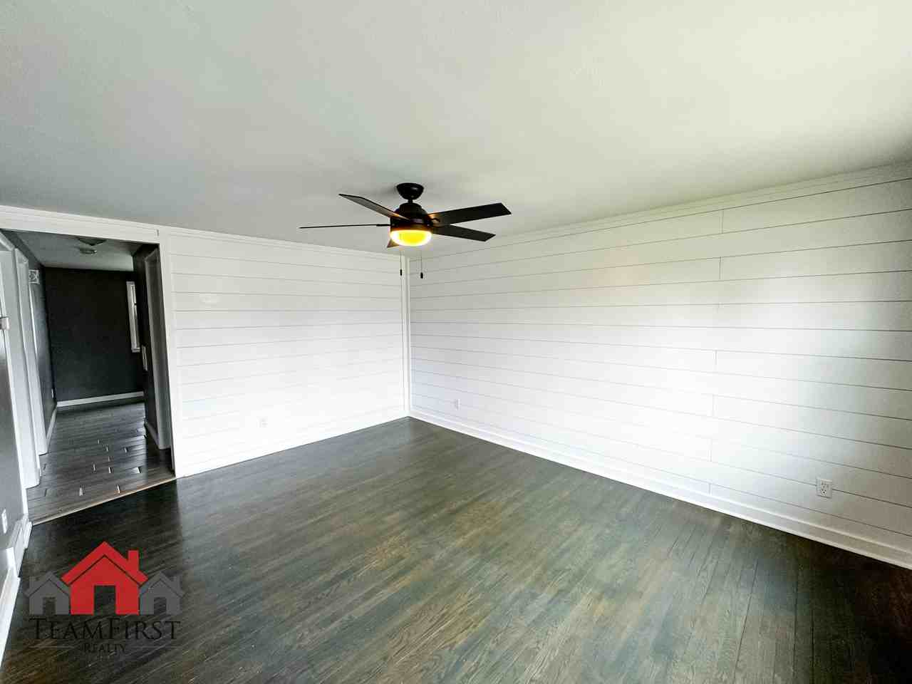 1446 Pilgrim St #1 - Photo 2 of 28