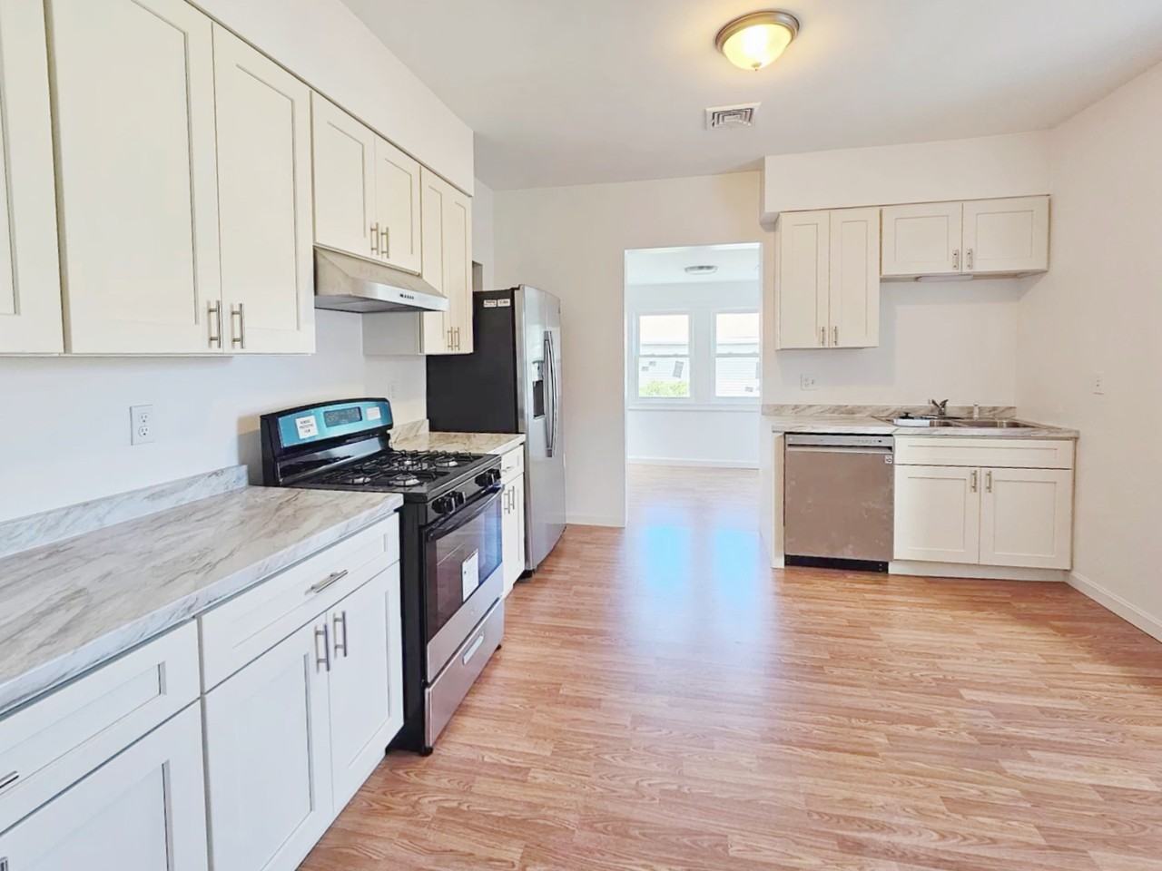 40 Spring Garden St #2 - Photo 6 of 15