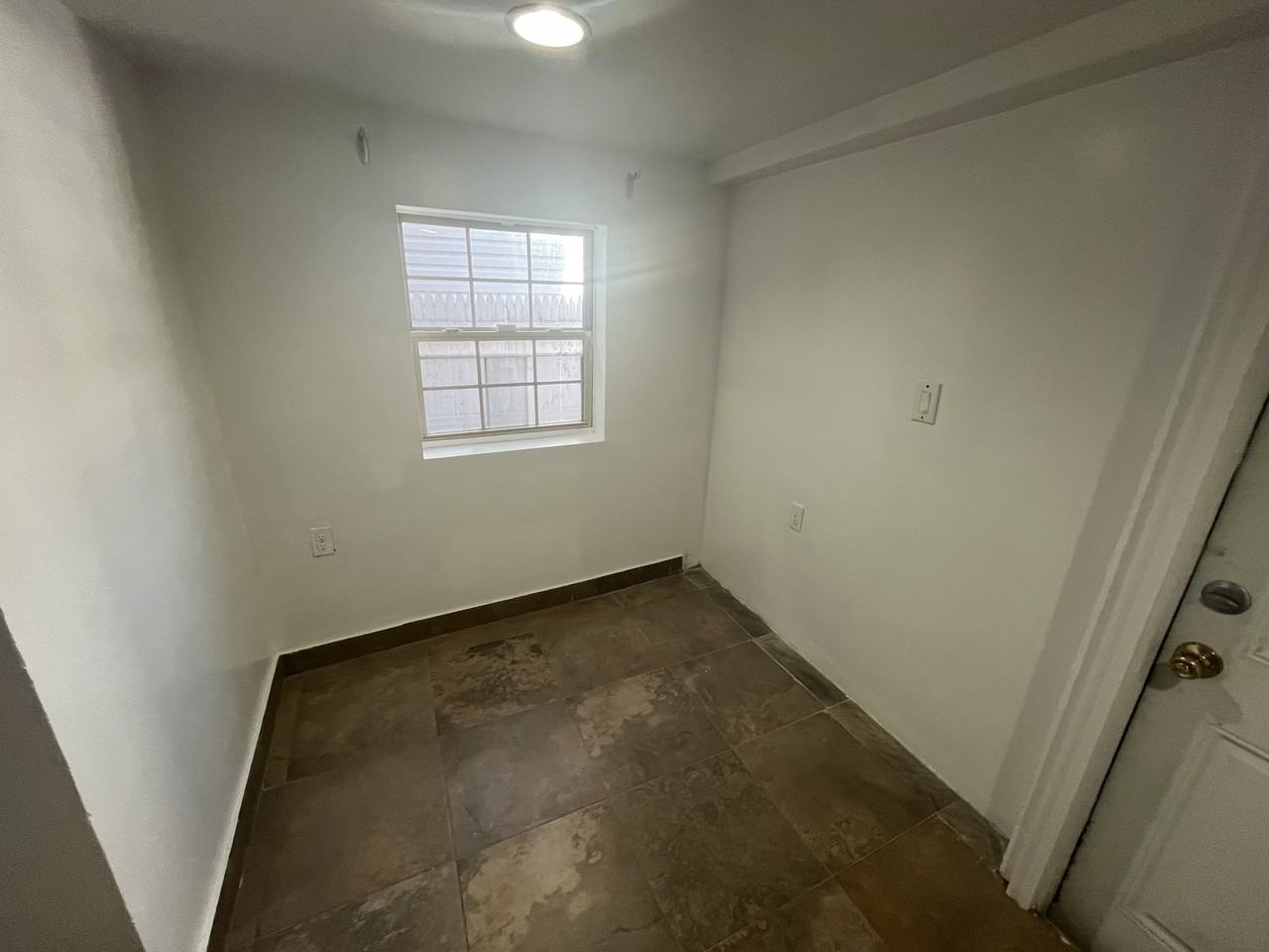 678 Union Ave Apt 1b #1B - Photo 2 of 10