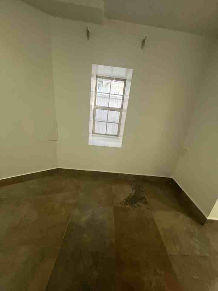 678 Union Ave Apt 1b #1B - Photo 3 of 10