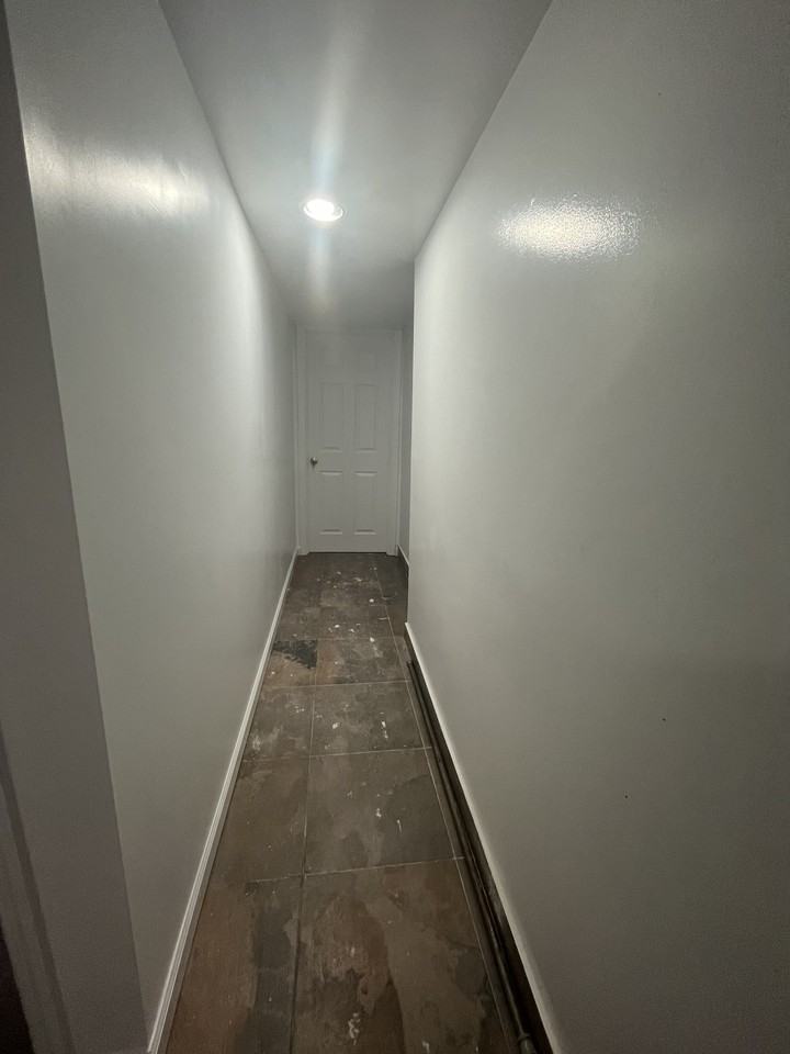 678 Union Ave Apt 1b #1B - Photo 5 of 10