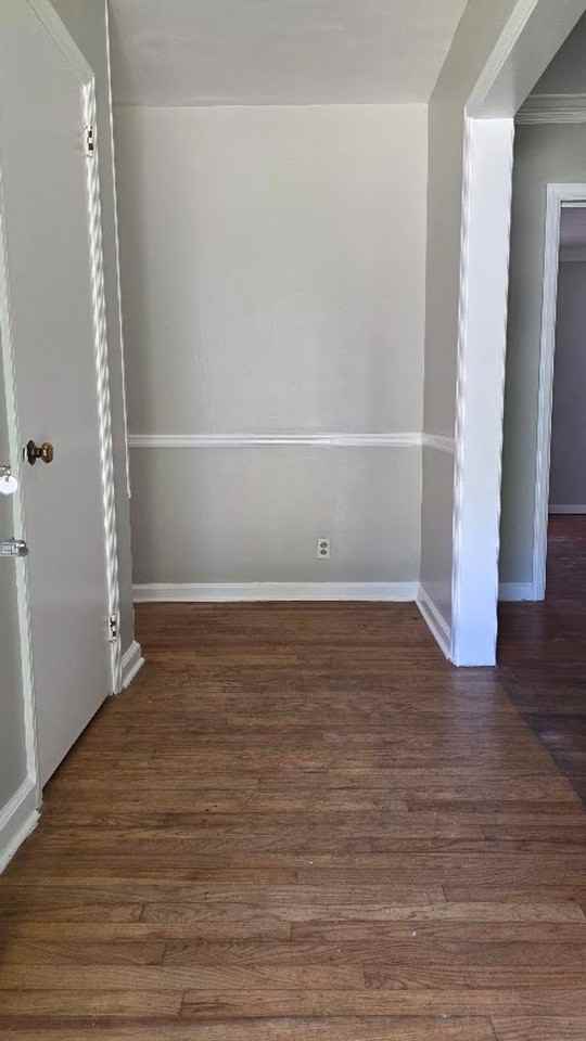 404 Elizabeth Ave - Photo 5 of 22
