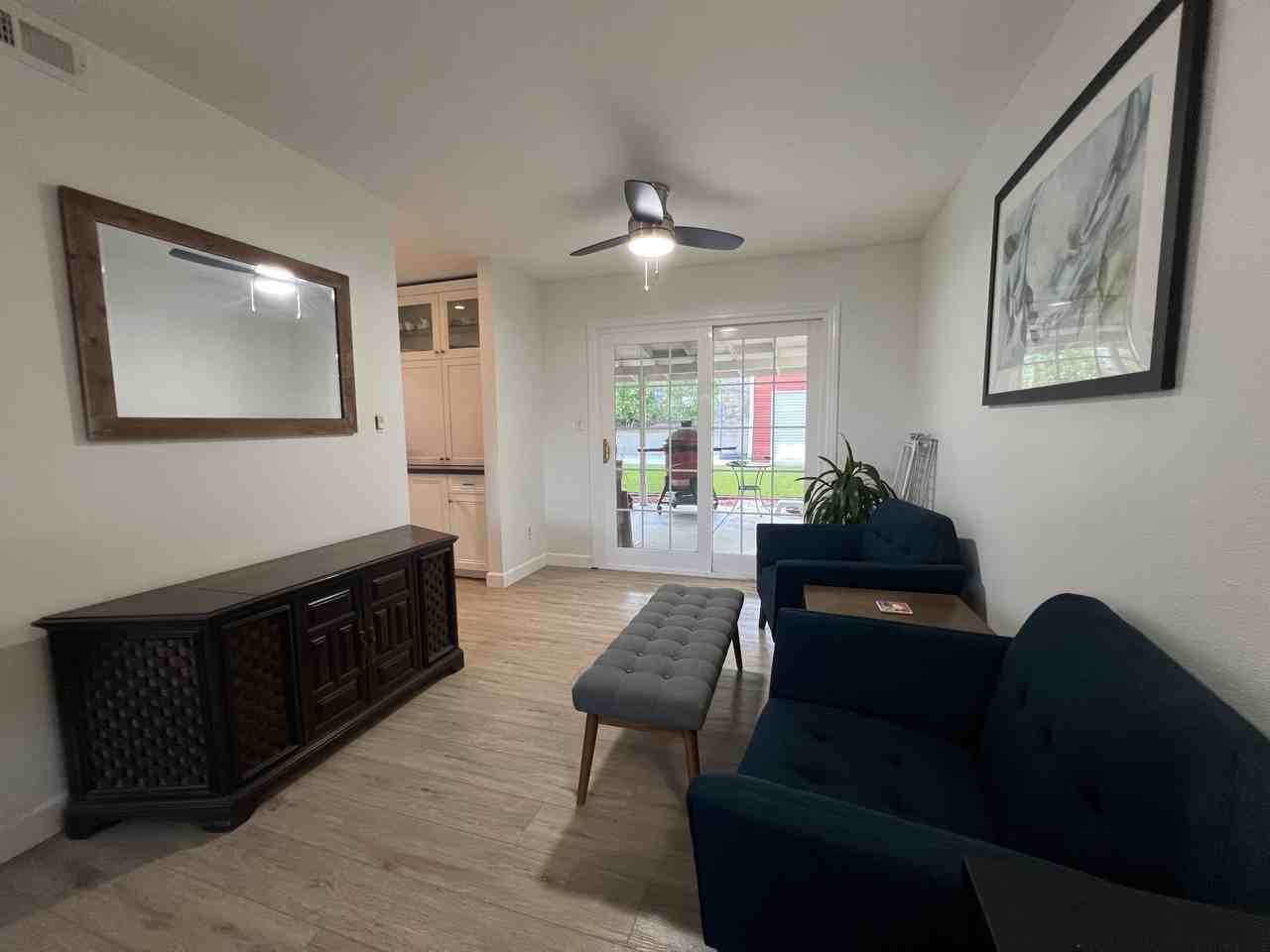 8516 Highwood Drive - Photo 4 of 17