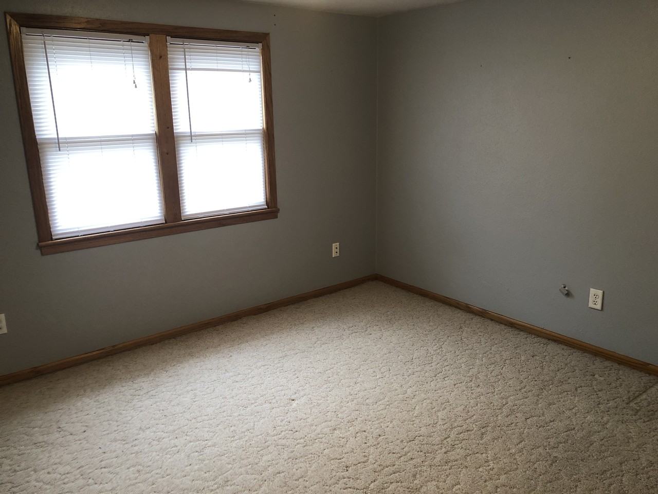909 North Ave #909 - Photo 5 of 19