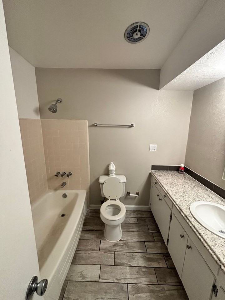 5610 Glenn - Photo 7 of 12