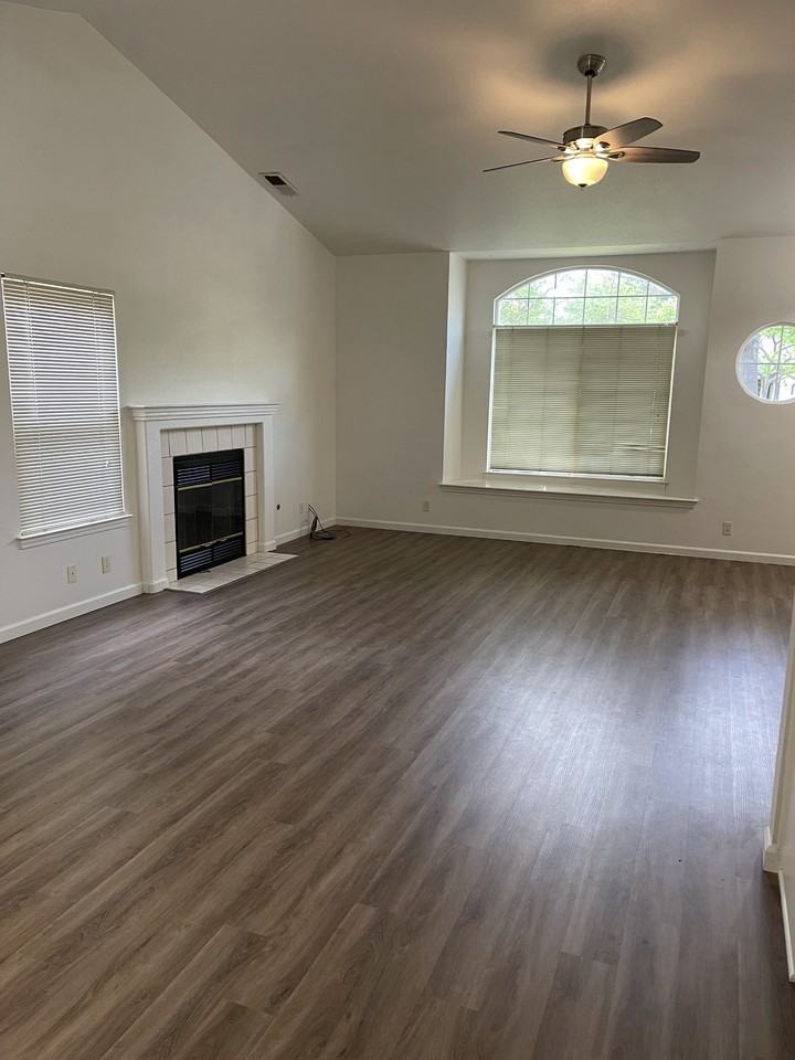 819 Black Walnut Way #1 - Photo 2 of 13