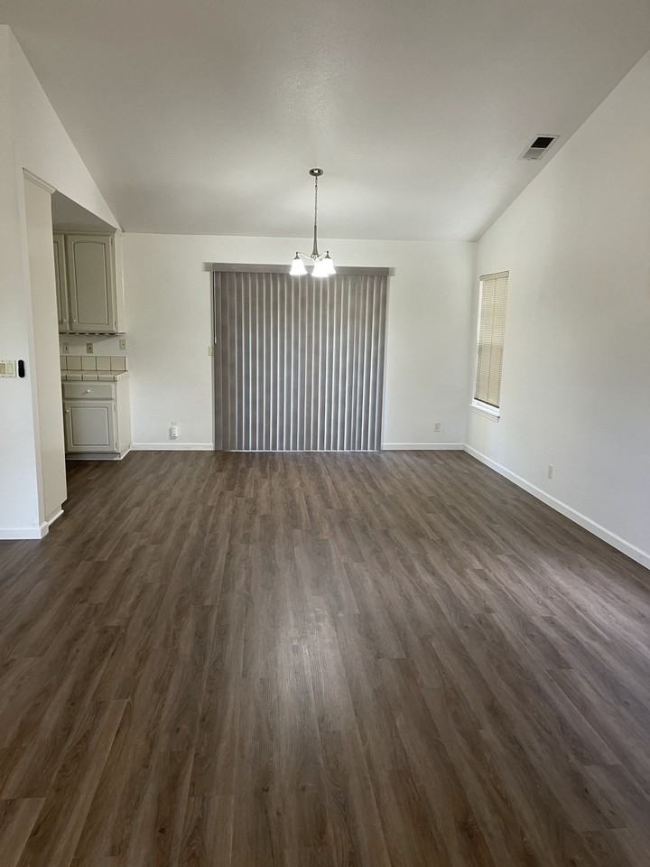 819 Black Walnut Way #1 - Photo 3 of 13