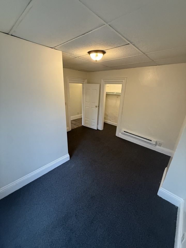 1127 Ross Ave #2 - Photo 5 of 5