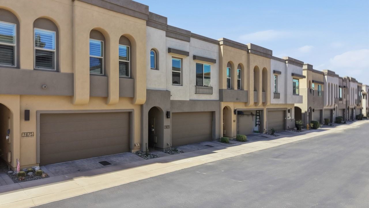 7471 E Paraiso Dr #1 - Photo 2 of 21