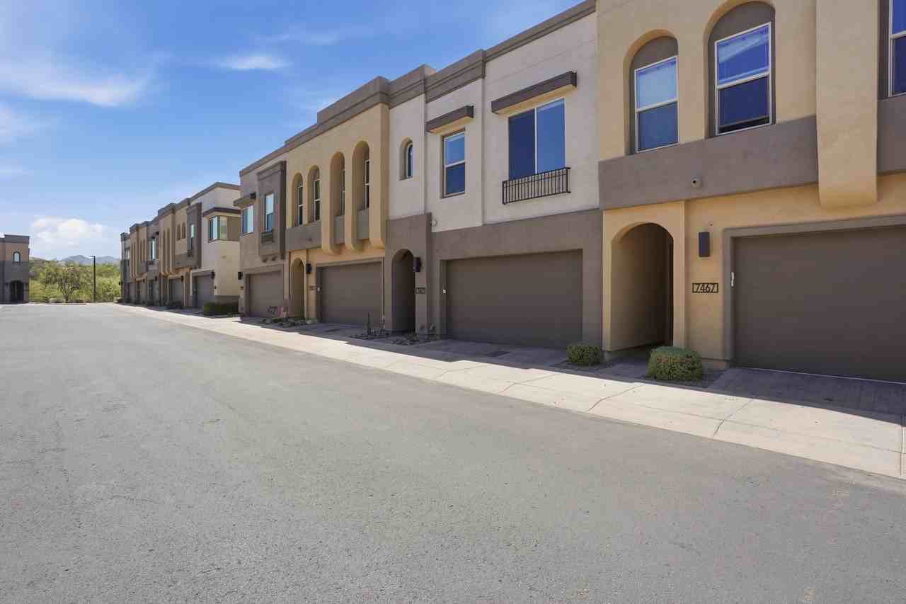 7471 E Paraiso Dr #1 - Photo 3 of 21