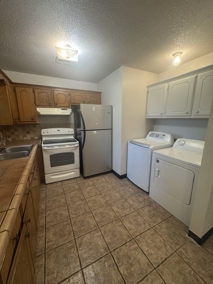 102 Page Ave #A - Photo 5 of 10