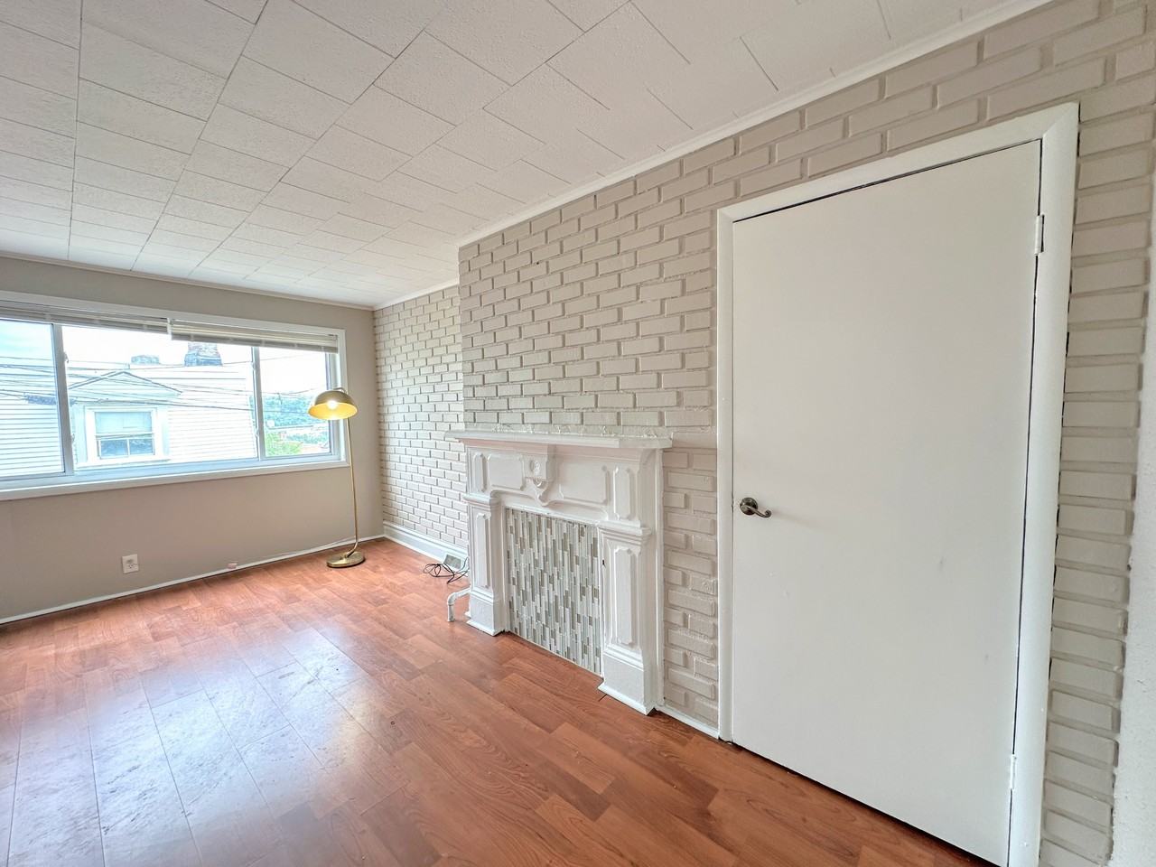 1910 Baldauf St #1 - Photo 3 of 31