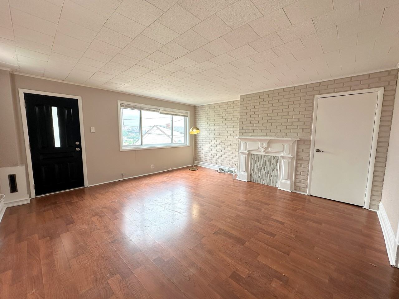 1910 Baldauf St #1 - Photo 5 of 31
