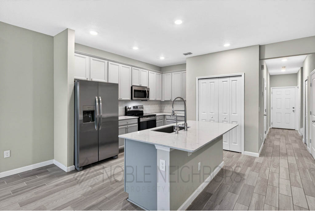 12852 Josslyn Ln #1 - Photo 4 of 11