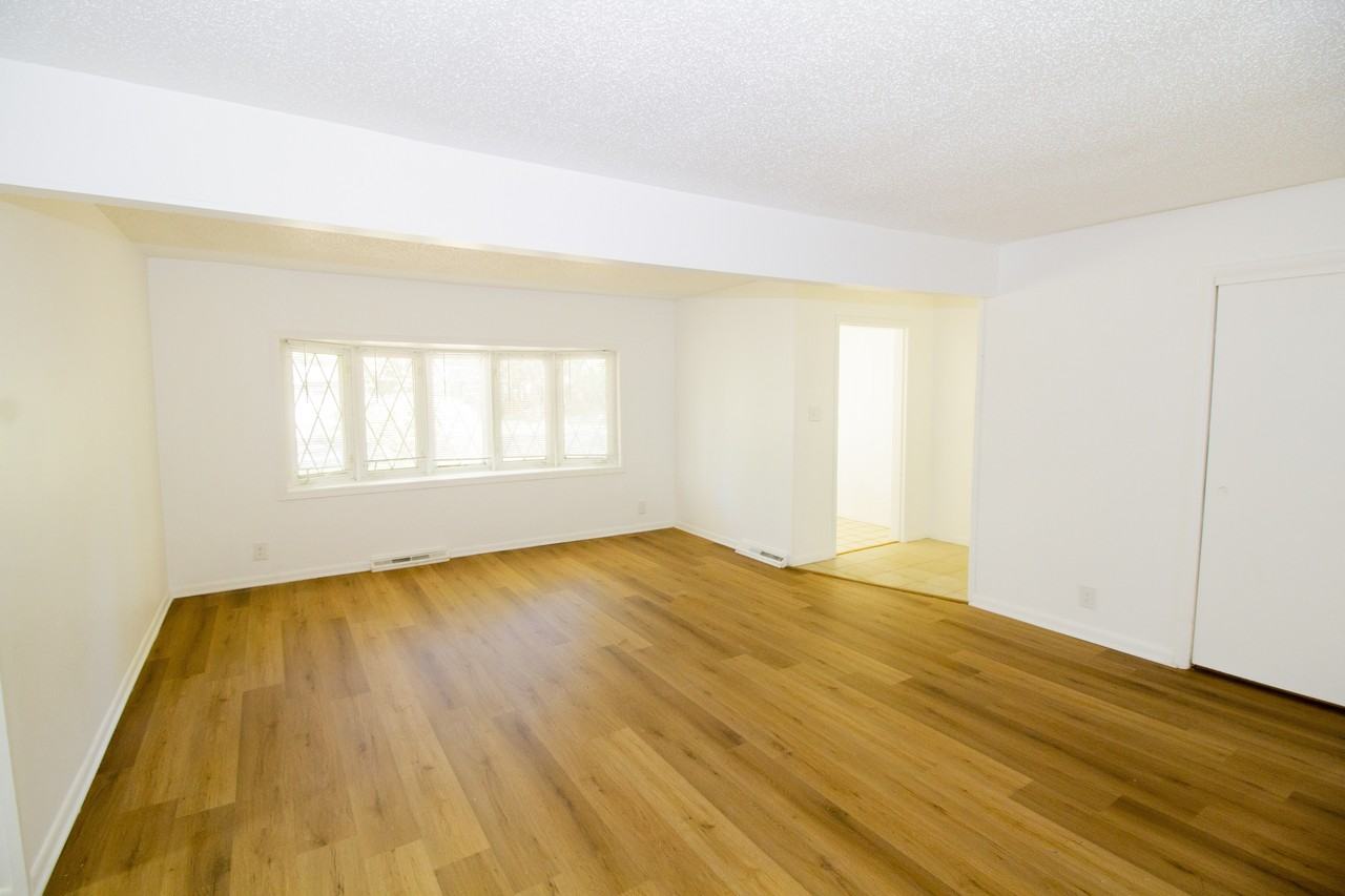 6912 N Harrison St #1 - Photo 4 of 21