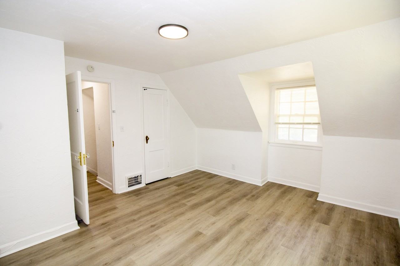 4443 Indiana Ave #1 - Photo 7 of 14