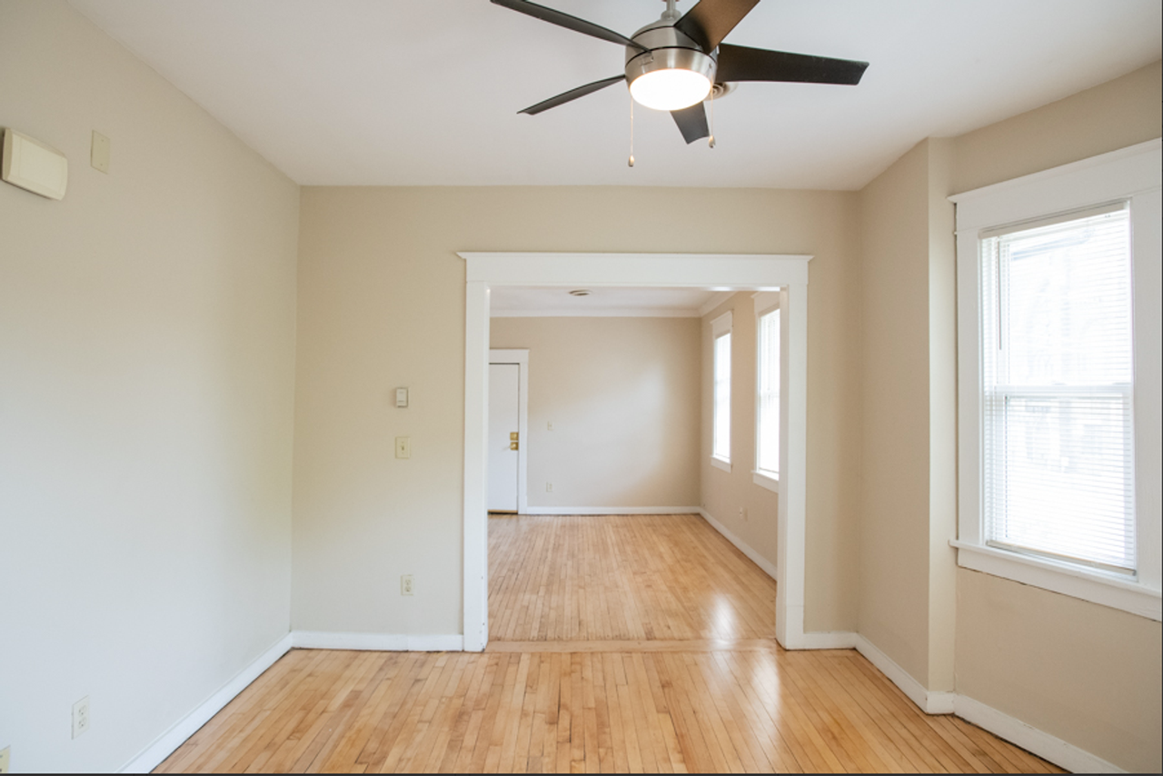 $1045 – 1 BA, 1 BA With Back Porch - Photo 3 of 12