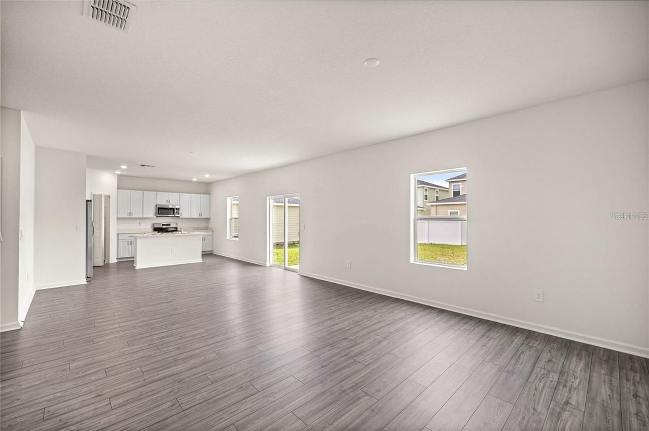 4588 Sw 84th Street Rd #1 - Photo 2 of 11