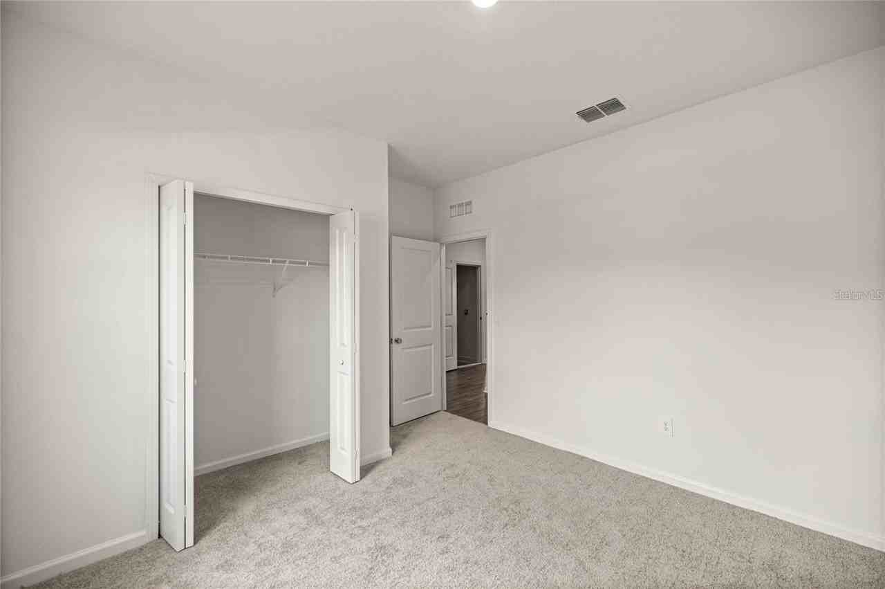 4588 Sw 84th Street Rd #1 - Photo 5 of 11