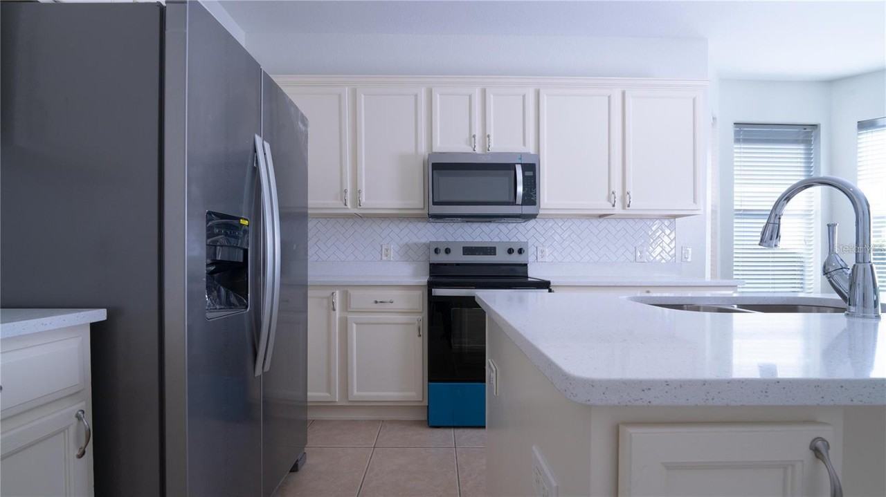 4098 Sw 51st Ter #1 - Photo 6 of 12