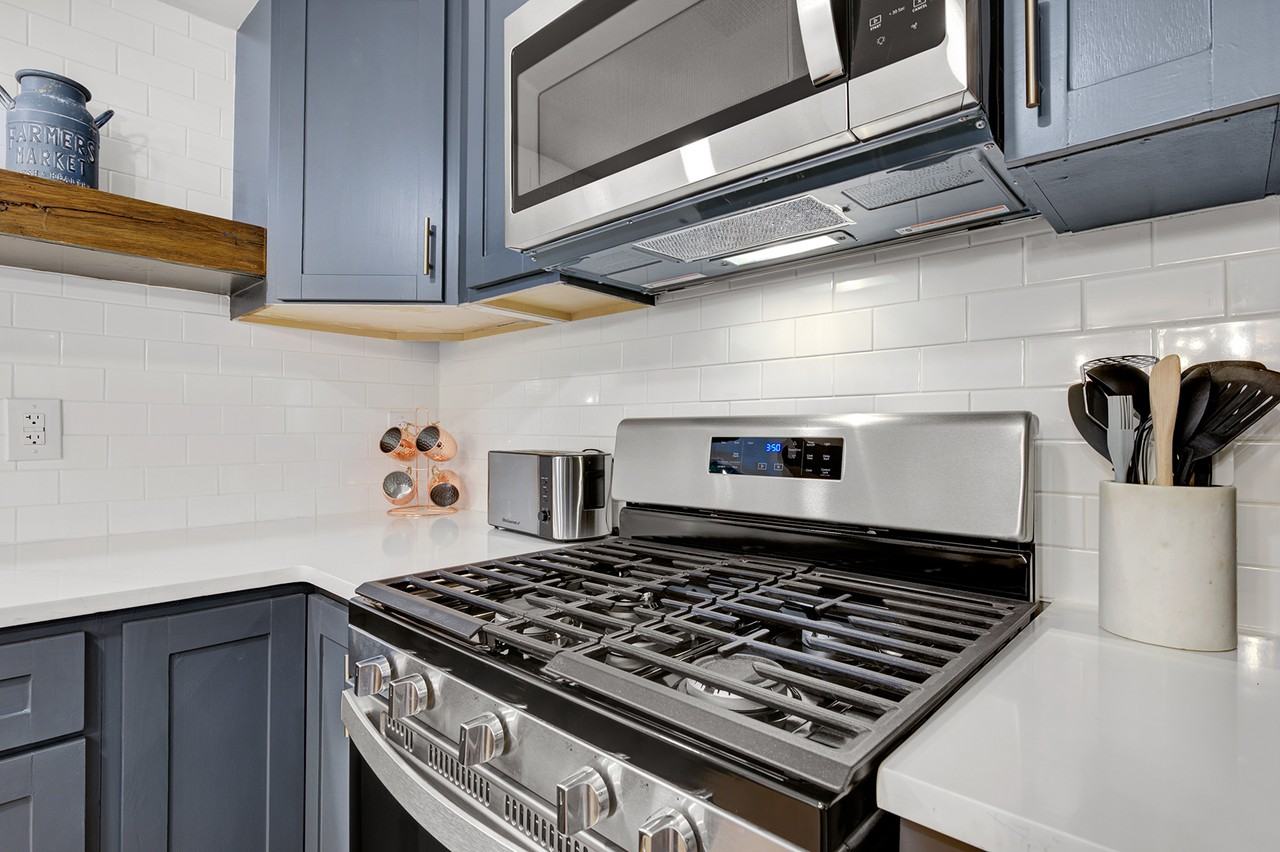 4731 Spruce St #1 - Photo 2 of 33