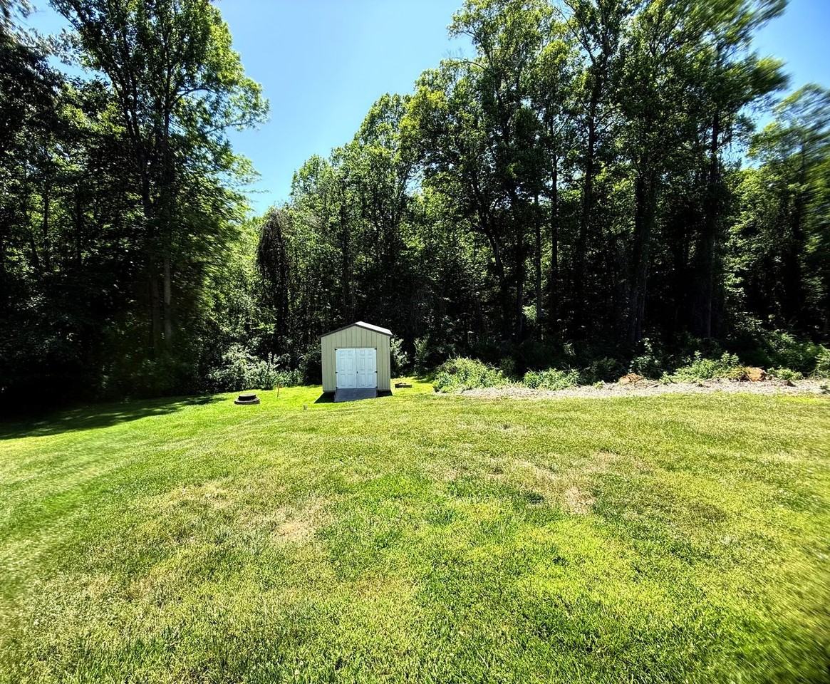 108 Judd Ct - Photo 4 of 4
