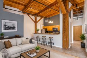 featured image of 2820 Detroit Ave