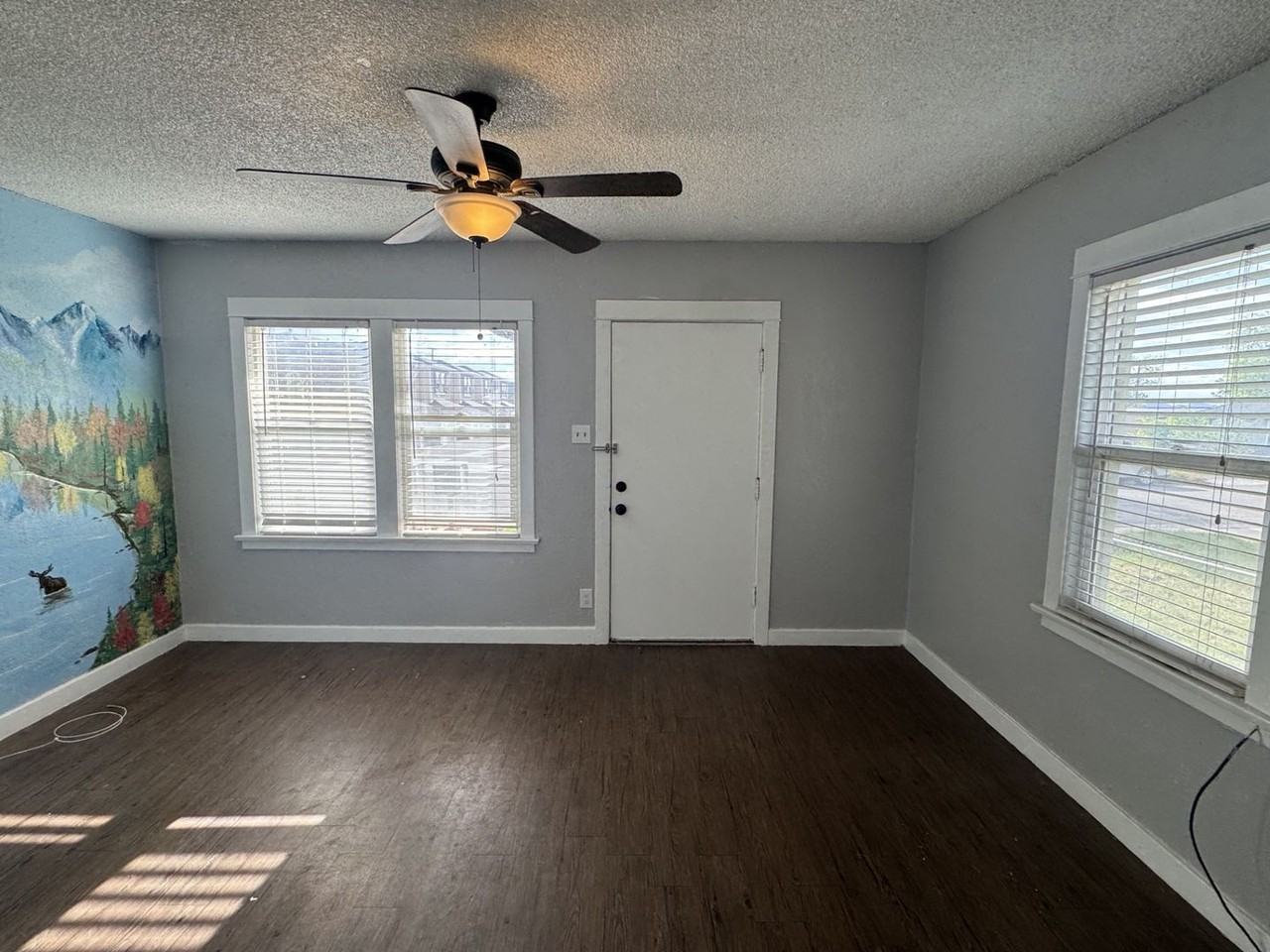 452 N 400 W - Photo 2 of 9