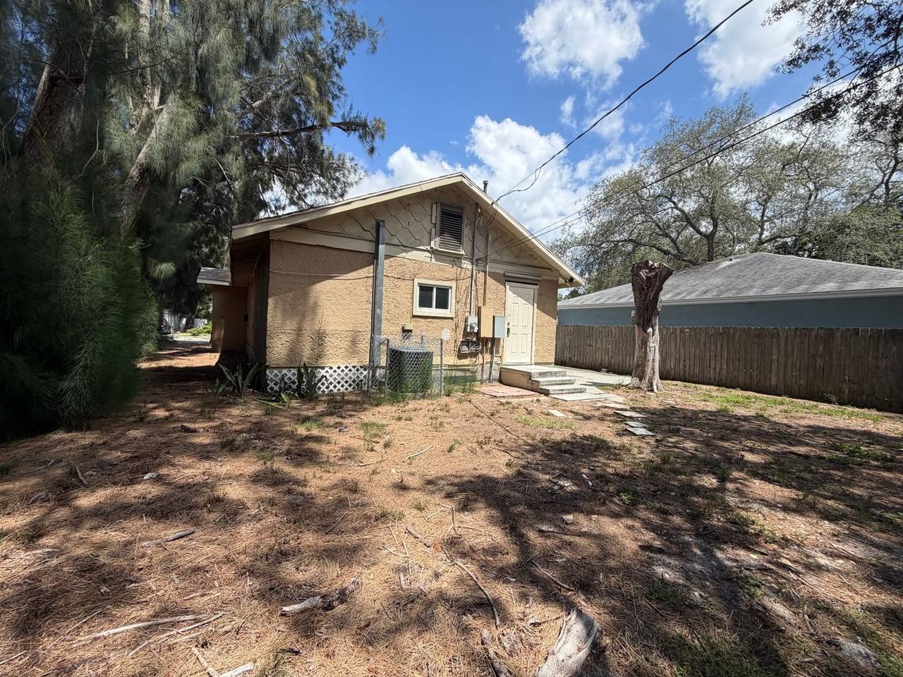 1727 45th St S - Photo 2 of 11