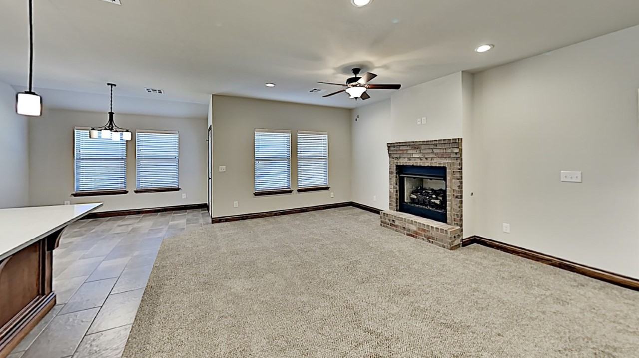 10712 Nw 18th St - Photo 5 of 21