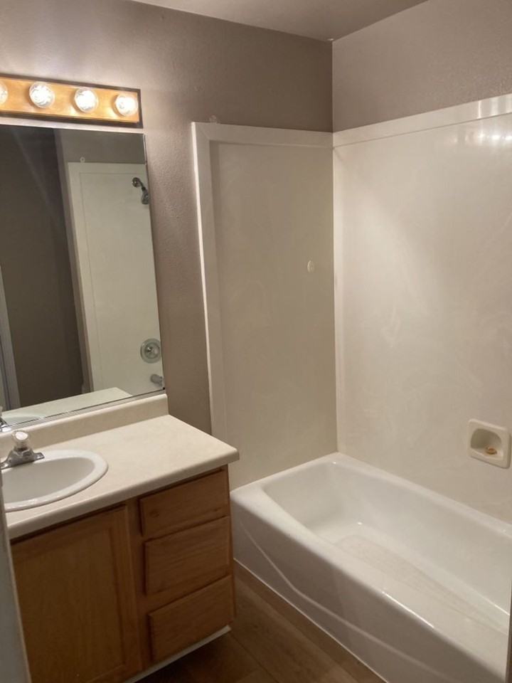 928 W Greenslake Dr - Photo 7 of 11